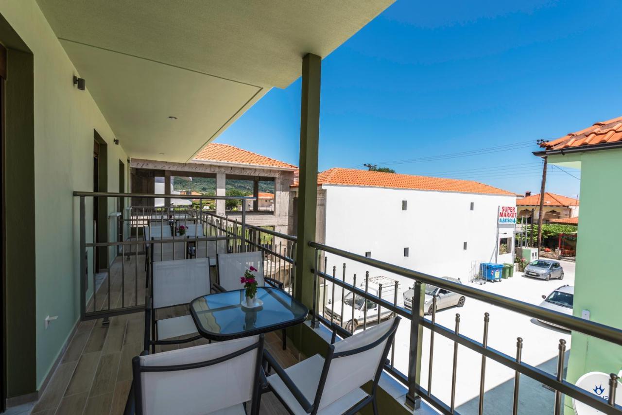 סקאלה פוטאמיאס Albatros Apartments מראה חיצוני תמונה