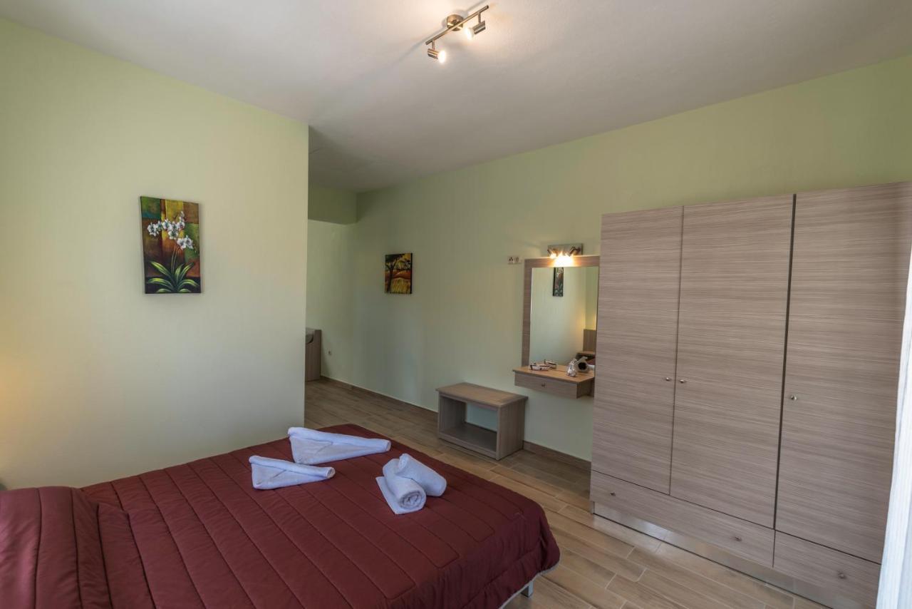 סקאלה פוטאמיאס Albatros Apartments מראה חיצוני תמונה